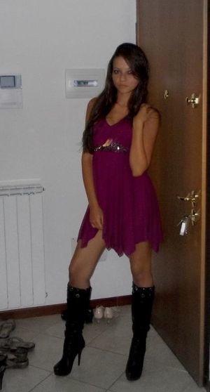 Valda from New Jersey is looking for adult webcam chat